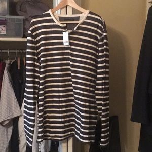 LS Banana Republic Tee